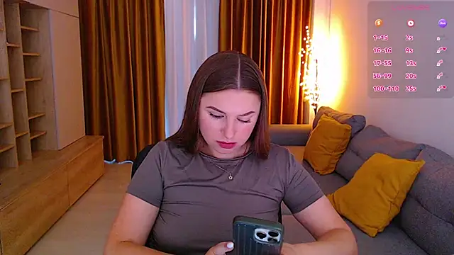  Mia Adams online show from June 3, 2026, 6:49 am