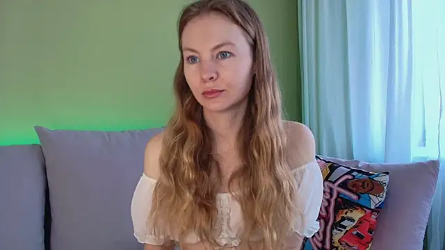 Snapshot of Cuddle_Cat chatting on February 18, 2026, 6:09 am Cuddle Cat online show from February 18, 2026, 6:09 am