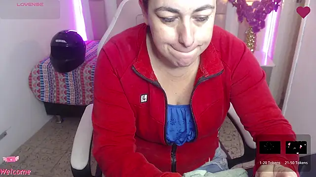 Snapshot of Barbiegomez chatting on December 13, 2024, 10:51 am Barbiegomez online show from December 13, 2024, 10:51 am