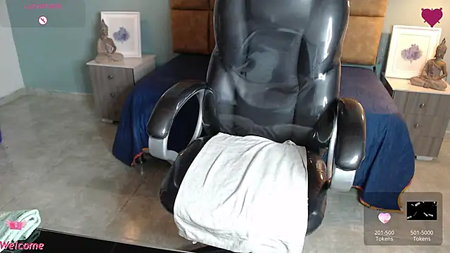 Snapshot of Barbiegomez chatting on December 18, 2024, 3:37 am Barbiegomez online show from December 18, 2024, 3:37 am