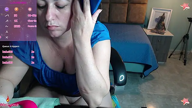 Snapshot of Barbiegomez chatting on February 6, 2025, 10:48 am Barbiegomez online show from February 6, 2025, 10:48 am