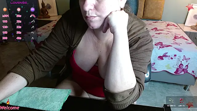 Snapshot of Barbiegomez chatting on March 13, 2025, 9:21 am Barbiegomez online show from March 13, 2025, 9:21 am