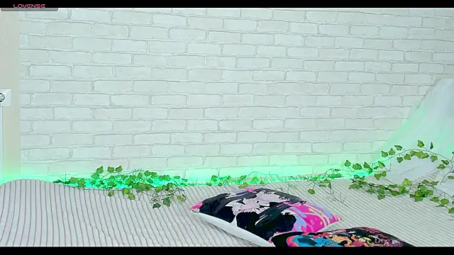 Snapshot of LinaKenny chatting on February 5, 2026, 1:16 pm LinaKenny online show from February 5, 2026, 1:16 pm