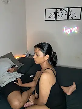 Snapshot of Guessmyjoy chatting on November 25, 2025, 1:27 am Guessmyjoy online show from November 25, 2025, 1:27 am