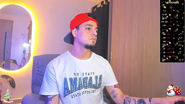 Snapshot of alejandro_calderon1 chatting on December 8, 2024, 4:35 am alejandro calderon1 online show from December 8, 2024, 4:35 am