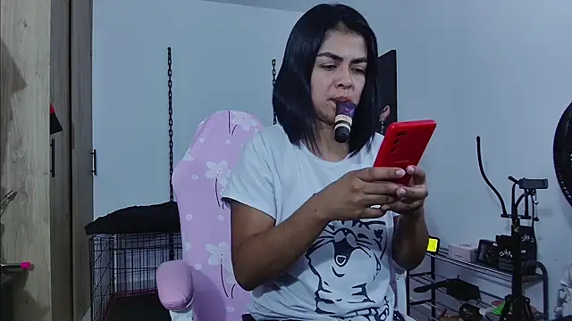 Hannah-grace online show from May 29, 2026, 11:19 am