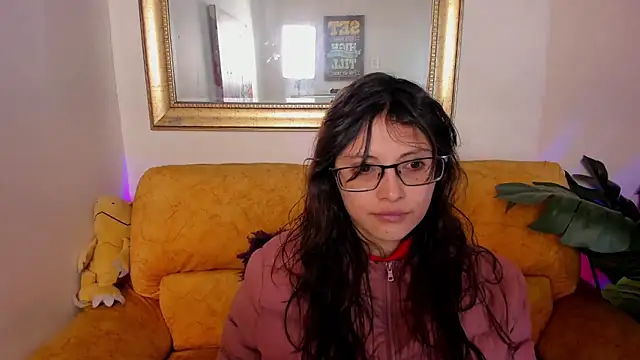 Kyomi chang online show from April 13, 2026, 11:59 am