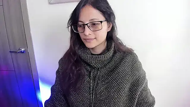 Snapshot of Kyomi_chang chatting on July 6, 2026, 1:08 pm Kyomi chang online show from July 6, 2026, 1:08 pm