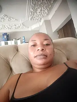 Candylious87 online show from December 20, 2025, 1:40 pm