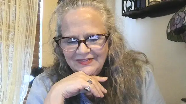 Snapshot of DestineeLoverGirl chatting on November 11, 2025, 1:44 pm DestineeLoverGirl online show from November 11, 2025, 1:44 pm