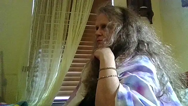 Snapshot of DestineeLoverGirl chatting on June 18, 2026, 1:59 pm DestineeLoverGirl online show from June 18, 2026, 1:59 pm