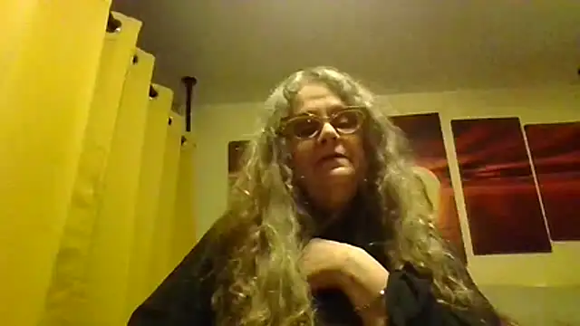 Snapshot of DestineeLoverGirl chatting on June 19, 2026, 9:57 am DestineeLoverGirl online show from June 19, 2026, 9:57 am