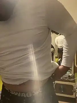 Snapshot of Arabien_Pharaoh- chatting on February 5, 2025, 10:33 pm Arabien Pharaoh- online show from February 5, 2025, 10:33 pm