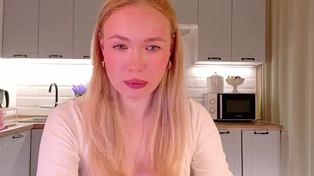 Snapshot of Veronika_Mitchel chatting on March 31, 2026, 4:07 pm Veronika Mitchel online show from March 31, 2026, 4:07 pm