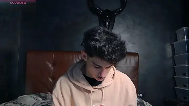 Snapshot of DanielCrush1 chatting on February 7, 2026, 7:45 am DanielCrush1 online show from February 7, 2026, 7:45 am