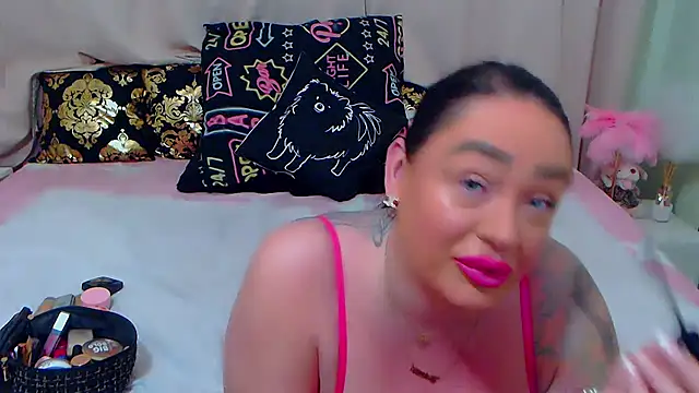 Snapshot of BustyVicky chatting on February 10, 2025, 10:40 pm BustyVicky online show from February 10, 2025, 10:40 pm