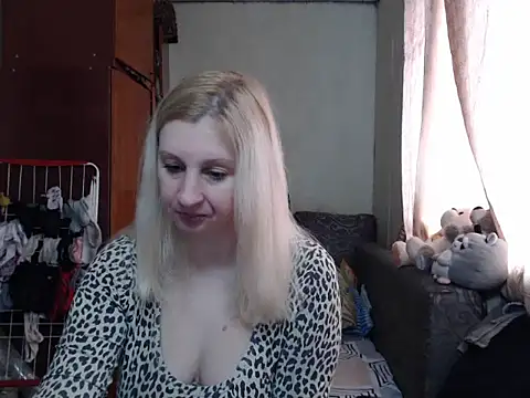 BustyBlond online show from January 31, 2025, 9:05 am