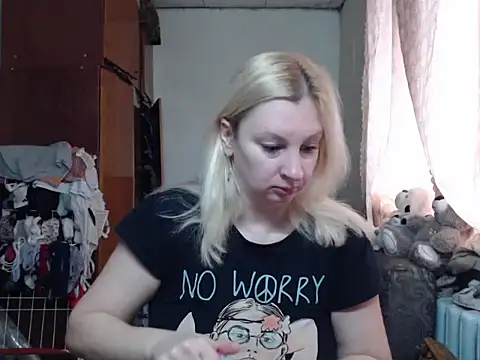 BustyBlond online show from February 8, 2025, 6:43 am