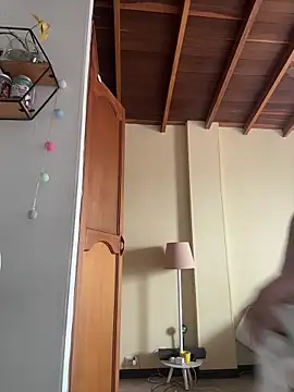 Snapshot of GabriSaenz chatting on January 6, 2026, 2:10 pm GabriSaenz online show from January 6, 2026, 2:10 pm