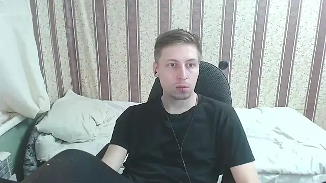 darienlarge online show from March 19, 2025, 10:20 pm