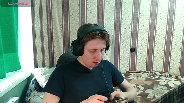 darienlarge online show from November 19, 2025, 10:04 am