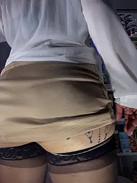 sammyqueenx21 online show from February 18, 2025, 10:58 pm