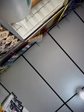 sammyqueenx21 online show from May 13, 2026, 12:02 pm