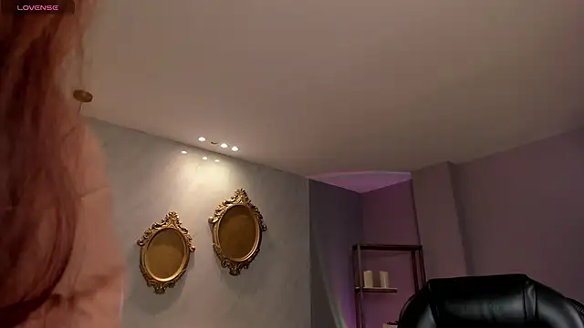 ErikaBenz  online show from October 12, 2025, 12:15 pm