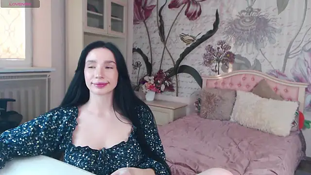 Snapshot of AliciaBow chatting on October 30, 2025, 1:45 pm AliciaBow online show from October 30, 2025, 1:45 pm