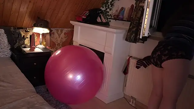 TessaWinter online show from January 10, 2026, 5:37 pm