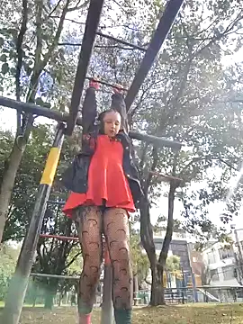 Snapshot of _Laary chatting on September 24, 2025, 8:01 pm Laary online show from September 24, 2025, 8:01 pm