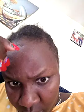 Snapshot of Toomuchbooty33 chatting on September 14, 2025, 1:54 pm Toomuchbooty33 online show from September 14, 2025, 1:54 pm