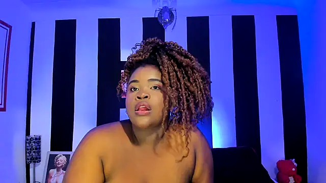 Snapshot of YeminaLeman chatting on March 14, 2025, 5:24 pm YeminaLeman online show from March 14, 2025, 5:24 pm