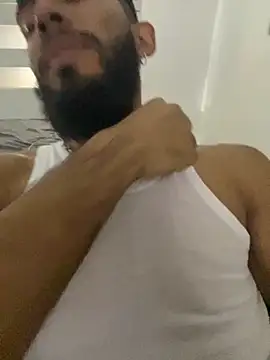 Alessandro  Rossi online show from November 22, 2025, 7:57 pm