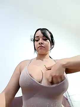 Snapshot of LindaGarcia22 chatting on December 13, 2024, 4:22 am LindaGarcia22 online show from December 13, 2024, 4:22 am