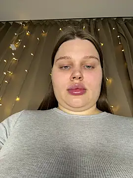 perfect sweety girl online show from February 10, 2026, 7:18 pm