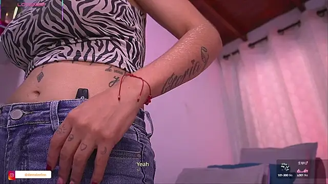 danna berlin  online show from October 9, 2025, 7:23 pm