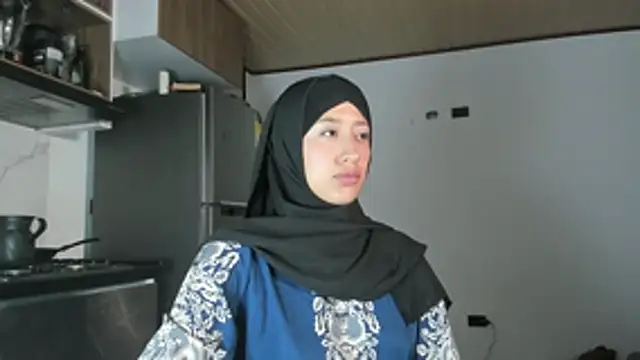 adila anich online show from May 9, 2026, 12:49 am