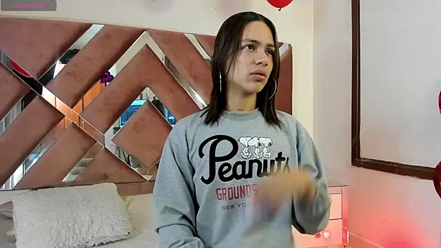 Snapshot of Aron_cruz chatting on February 19, 2026, 12:56 pm Aron cruz online show from February 19, 2026, 12:56 pm