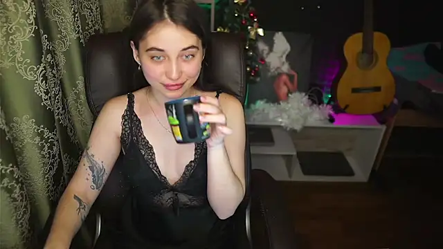 delicatedBailey online show from January 18, 2025, 4:59 am