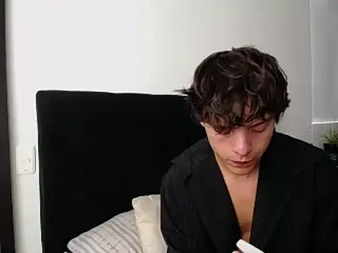 Santiago kiler online show from December 30, 2024, 5:34 pm