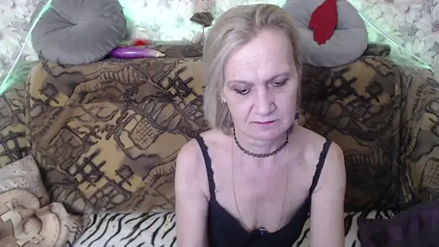 MissBekker online show from December 31, 2024, 1:04 am