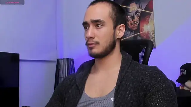 Snapshot of AlexRivera6 chatting on December 7, 2024, 1:14 am AlexRivera6 online show from December 7, 2024, 1:14 am