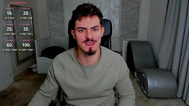 Snapshot of WilsonJules chatting on December 7, 2024, 8:49 pm WilsonJules online show from December 7, 2024, 8:49 pm