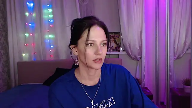 Snapshot of Zlata888 chatting on January 12, 2025, 12:33 pm Zlata888 online show from January 12, 2025, 12:33 pm