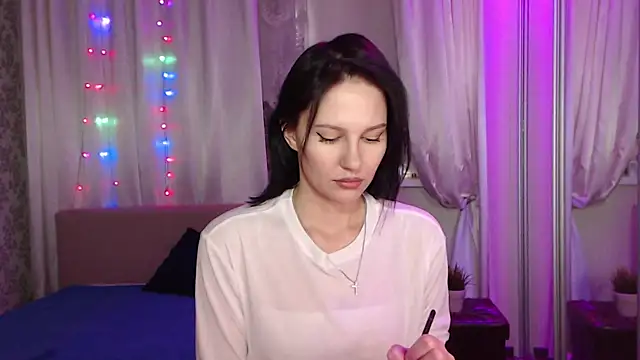 Snapshot of Zlata888 chatting on February 6, 2025, 10:59 am Zlata888 online show from February 6, 2025, 10:59 am