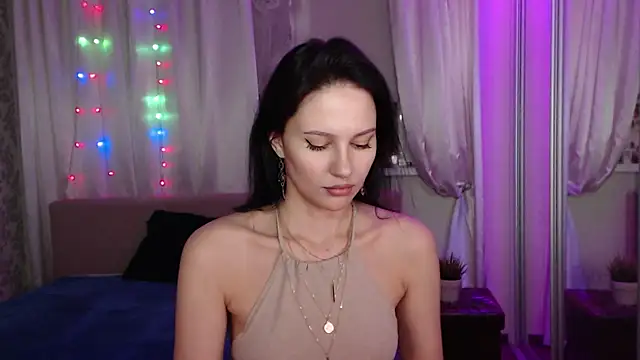 Snapshot of Zlata888 chatting on March 5, 2025, 12:00 pm Zlata888 online show from March 5, 2025, 12:00 pm