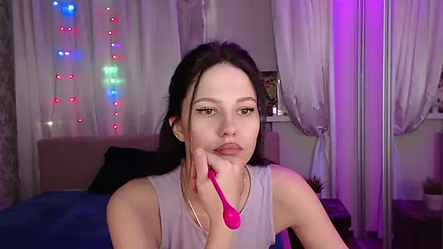 Snapshot of Zlata888 chatting on March 6, 2025, 7:47 am Zlata888 online show from March 6, 2025, 7:47 am