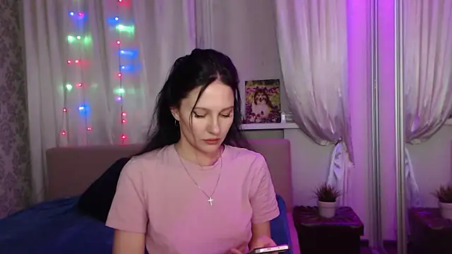 Snapshot of Zlata888 chatting on November 28, 2025, 5:15 pm Zlata888 online show from November 28, 2025, 5:15 pm