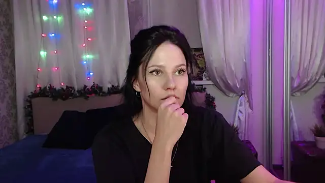 Snapshot of Zlata888 chatting on January 11, 2026, 5:18 pm Zlata888 online show from January 11, 2026, 5:18 pm